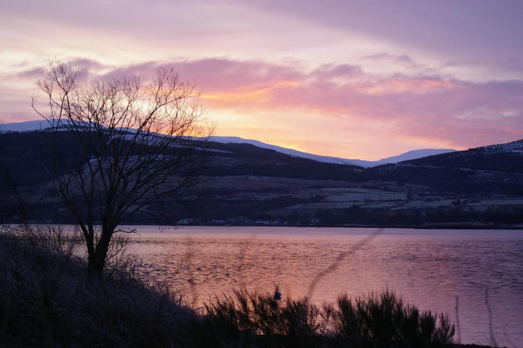 Quirky Lochside Home Inveraray Buitenkant foto